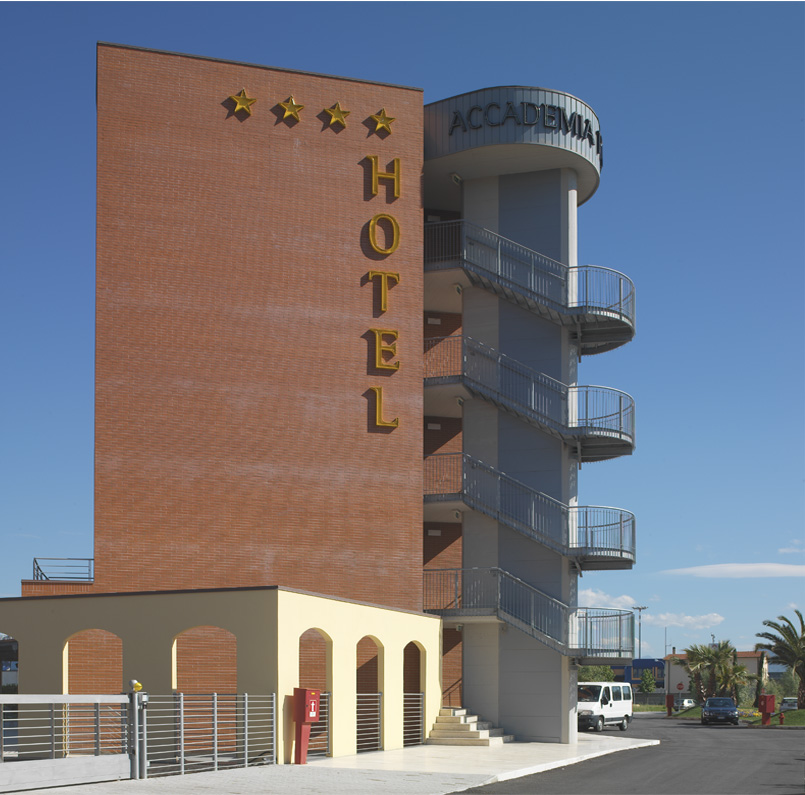 Il prospetto laterale